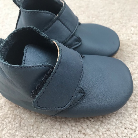 Navy baby bobux soft sole shoes - Picture 4 of 7